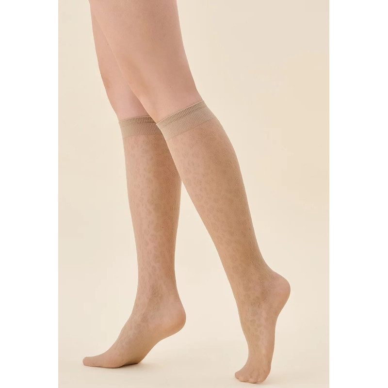 Gabriella socks to the knees
