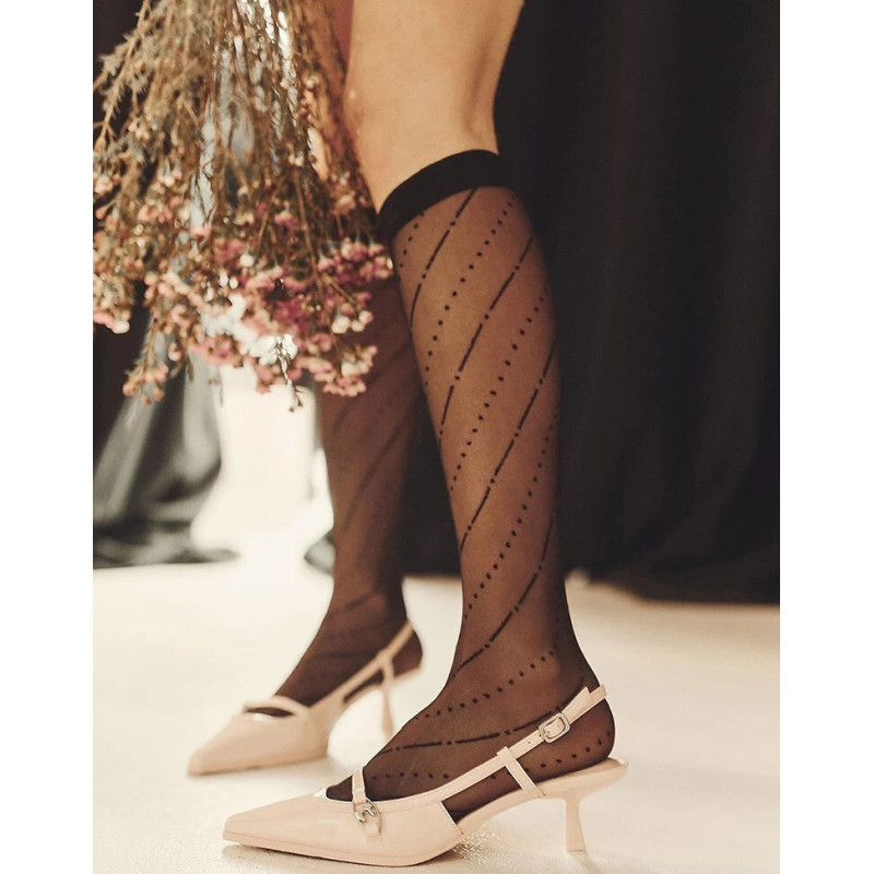 Gabriella socks to the knees