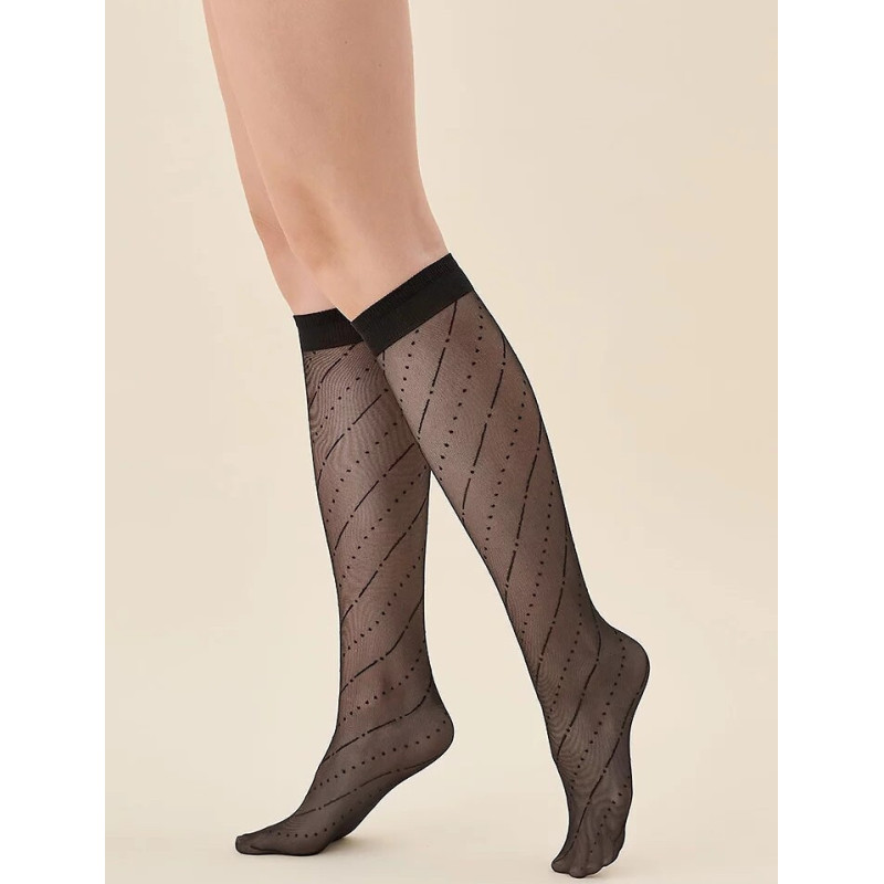 Gabriella socks to the knees