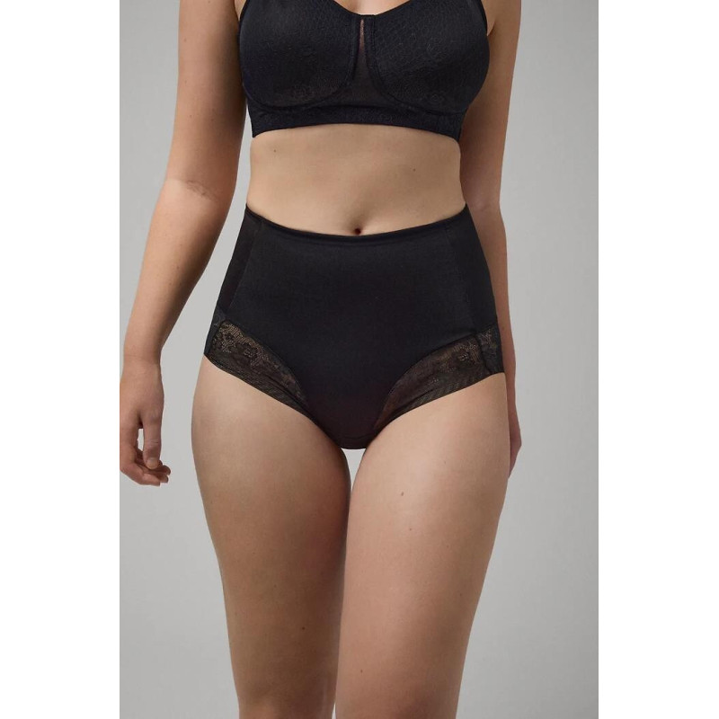 Ysabel Mora slimming panties