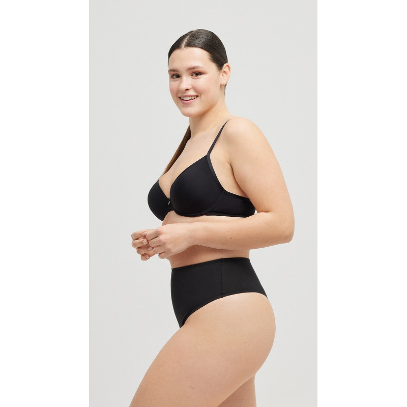 Ysabel Mora slimming panties