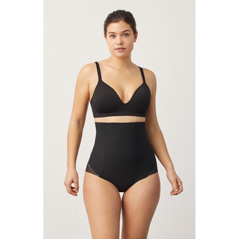 Ysabel Mora slimming panties