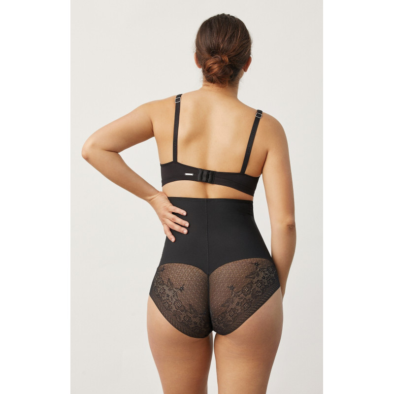 Ysabel Mora slimming panties