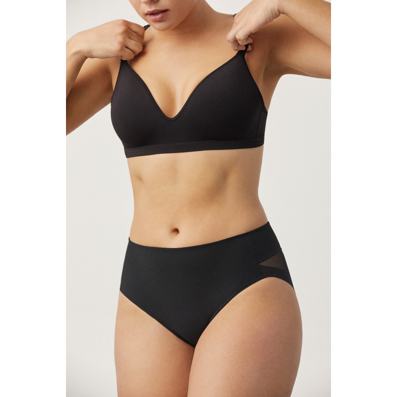 Ysabel Mora slimming panties