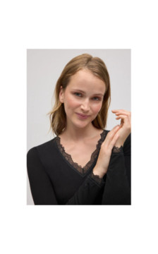 Ysabel Mora long-sleeved shirt