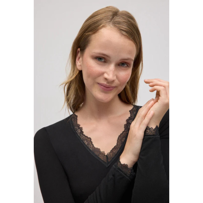 Ysabel Mora long-sleeved shirt