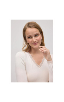 Ysabel Mora long-sleeved shirt