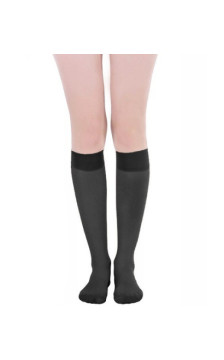 Gatta socks to the knees