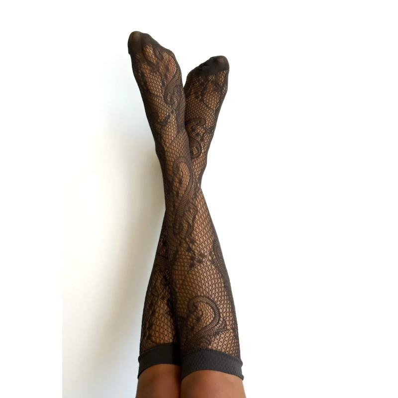 Veneziana socks to the knees