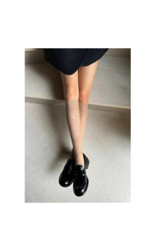 Veneziana socks to the knees