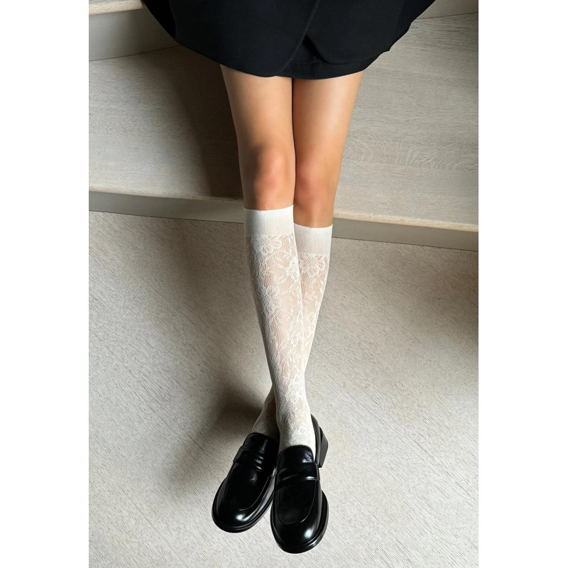 Veneziana socks to the knees