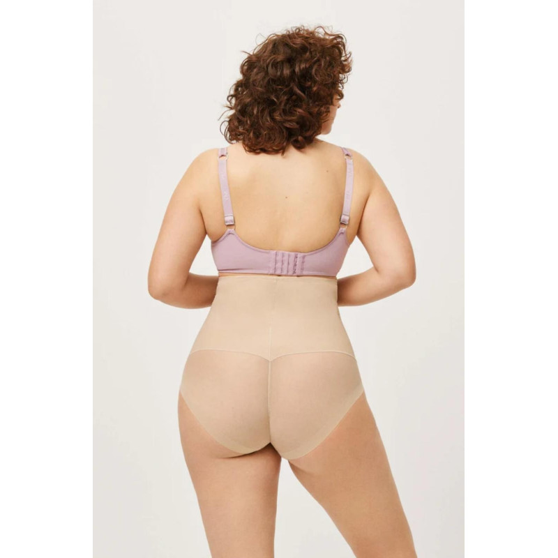 Ysabel Mora slimming panties