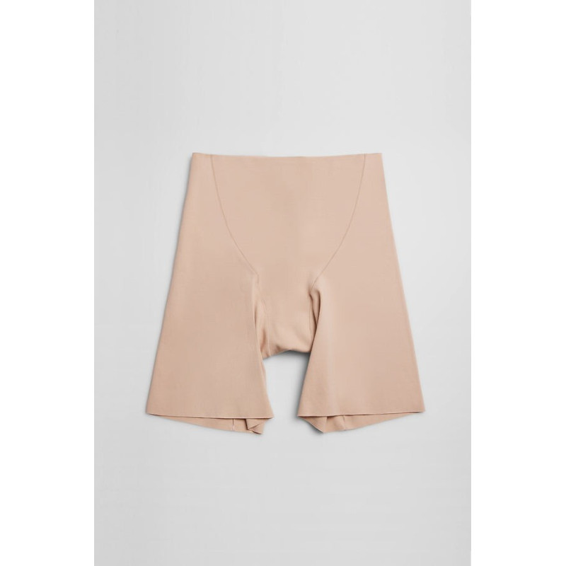 Ysabel Mora long panties