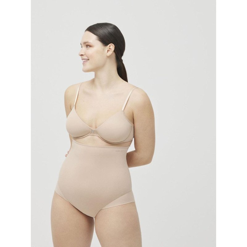 Ysabel Mora slimming panties