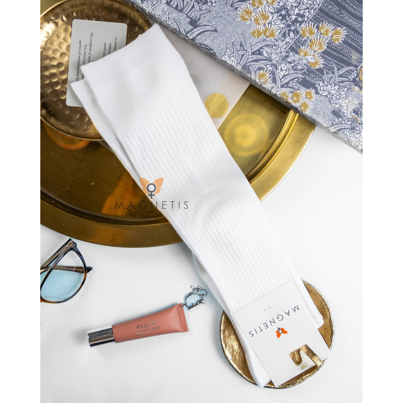 Magnetis cotton socks to the knees