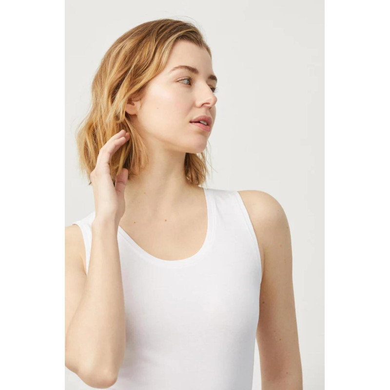 Ysabel Mora T-shirts