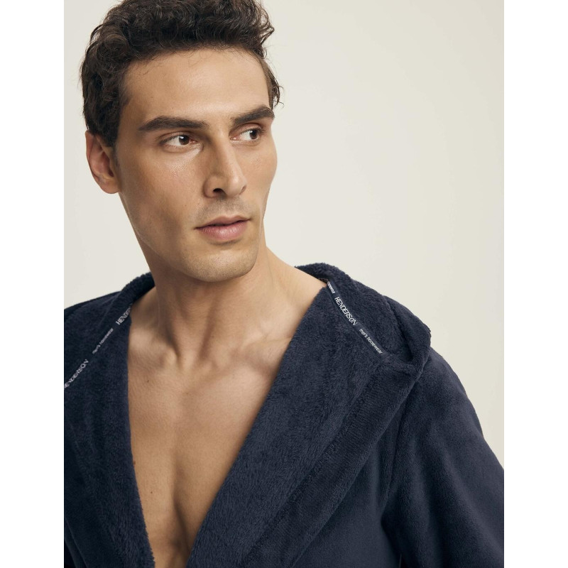 Henderson bathrobe