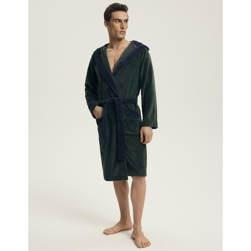 Henderson bathrobe